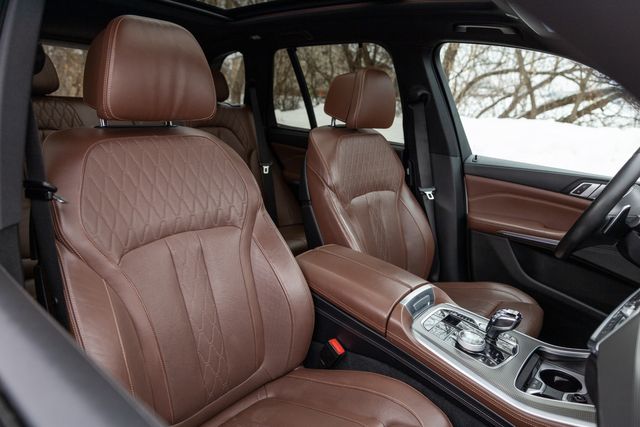 2020 BMW X5 M50i xDrive w/ Heated &amp; Cooled Seats, Remote Start, 523HP