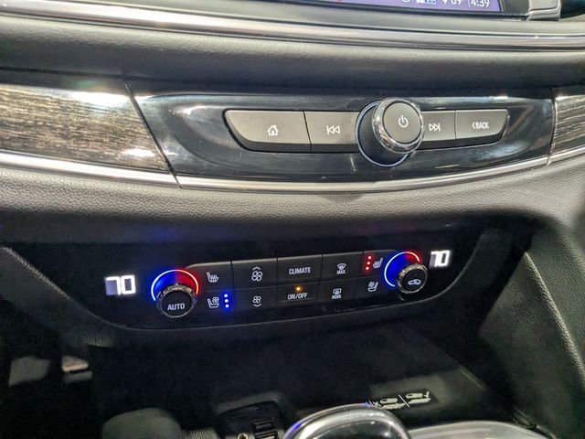 2020 Buick Enclave Avenir | Lake Forest IL | Executive Motor Carz