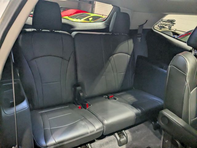 2020 Buick Enclave Avenir | Lake Forest IL | Executive Motor Carz