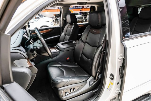 2020 Cadillac Escalade Standard | Addison, TX | Mr Car Guys