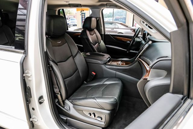 2020 Cadillac Escalade Standard | Addison, TX | Mr Car Guys