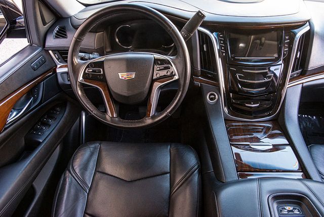 2020 Cadillac Escalade ESV Standard | Van Nuys, CA | Stellar Auto INC.