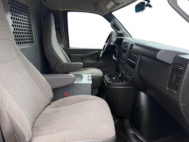 2020 Chevrolet EXPRESS G2500 Cargo Service Utility | Canton, Ohio | Ohio Auto Warehouse LLC
