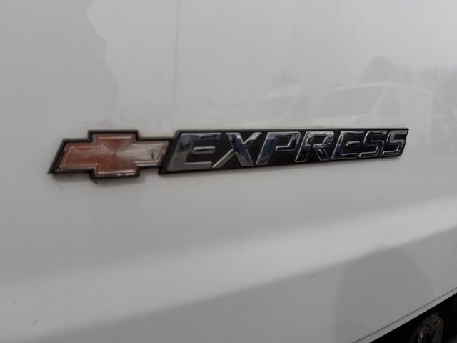 2020 Chevrolet EXPRESS G2500 Cargo Service Utility | Canton, Ohio | Ohio Auto Warehouse LLC 2020 Chevrolet EXPRESS G2500 Cargo Service Utility | Canton, Ohio | Ohio Auto Warehouse LLC