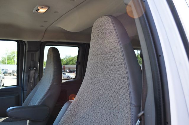 2020 Chevrolet Express LT 3500 | Louisville, MS | CARite Louisville MS 2020 Chevrolet Express LT 3500 | Louisville, MS | CARite Louisville MS