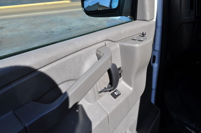 2020 Chevrolet Express LT 3500 | Louisville, MS | CARite Louisville MS 2020 Chevrolet Express LT 3500 | Louisville, MS | CARite Louisville MS