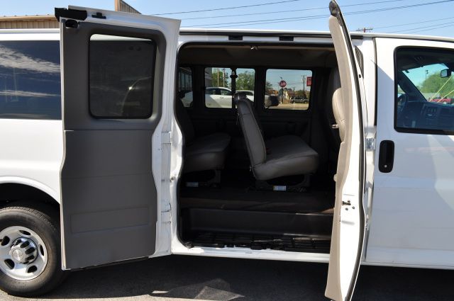 2020 Chevrolet Express LT 3500 | Louisville, MS | CARite Louisville MS 2020 Chevrolet Express LT 3500 | Louisville, MS | CARite Louisville MS