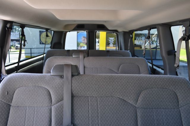 2020 Chevrolet Express LT 3500 | Louisville, MS | CARite Louisville MS 2020 Chevrolet Express LT 3500 | Louisville, MS | CARite Louisville MS