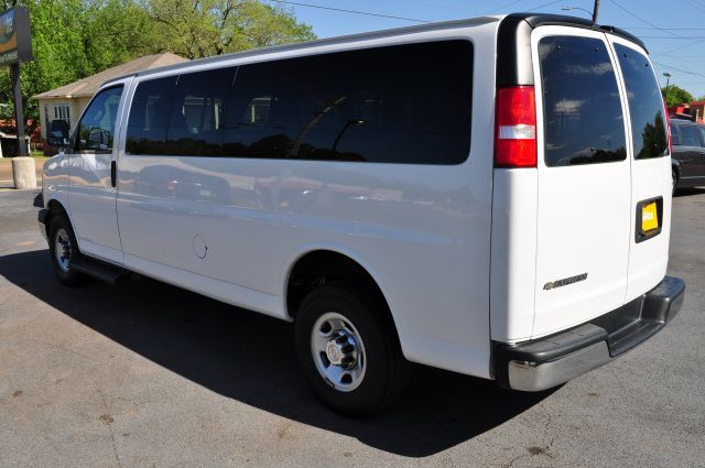 2020 Chevrolet Express LT 3500 | Louisville, MS | CARite Louisville MS 2020 Chevrolet Express LT 3500 | Louisville, MS | CARite Louisville MS