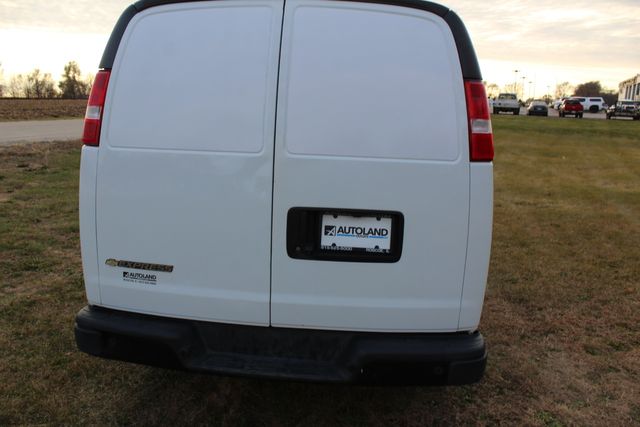 2020 Chevrolet Express 3500 | Roscoe, IL | Autoland Outlets 2020 Chevrolet Express 3500 | Roscoe, IL | Autoland Outlets
