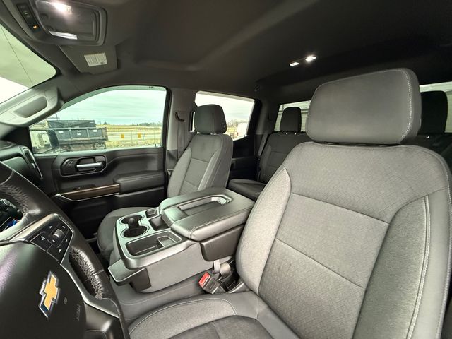 2020 Chevrolet SILVERADO 1500 LT 4x4 Crew Cab V8 | Canton, Ohio | Ohio Auto Warehouse LLC 2020 Chevrolet SILVERADO 1500 LT 4x4 Crew Cab V8 | Canton, Ohio | Ohio Auto Warehouse LLC