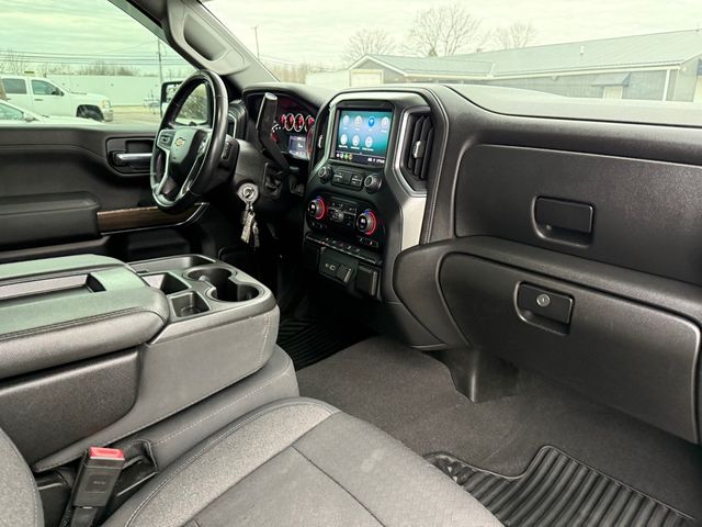 2020 Chevrolet SILVERADO 1500 LT 4x4 Crew Cab V8 | Canton, Ohio | Ohio Auto Warehouse LLC 2020 Chevrolet SILVERADO 1500 LT 4x4 Crew Cab V8 | Canton, Ohio | Ohio Auto Warehouse LLC
