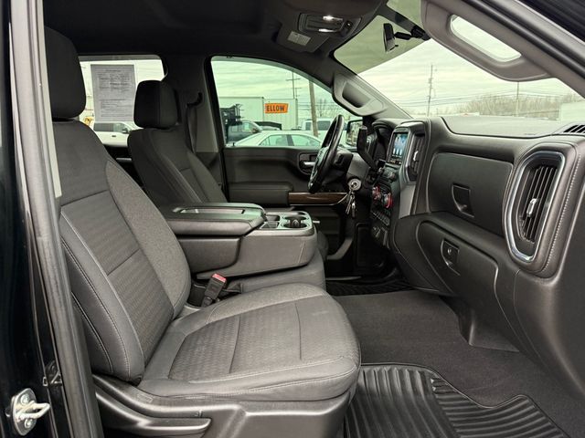 2020 Chevrolet SILVERADO 1500 LT 4x4 Crew Cab V8 | Canton, Ohio | Ohio Auto Warehouse LLC 2020 Chevrolet SILVERADO 1500 LT 4x4 Crew Cab V8 | Canton, Ohio | Ohio Auto Warehouse LLC