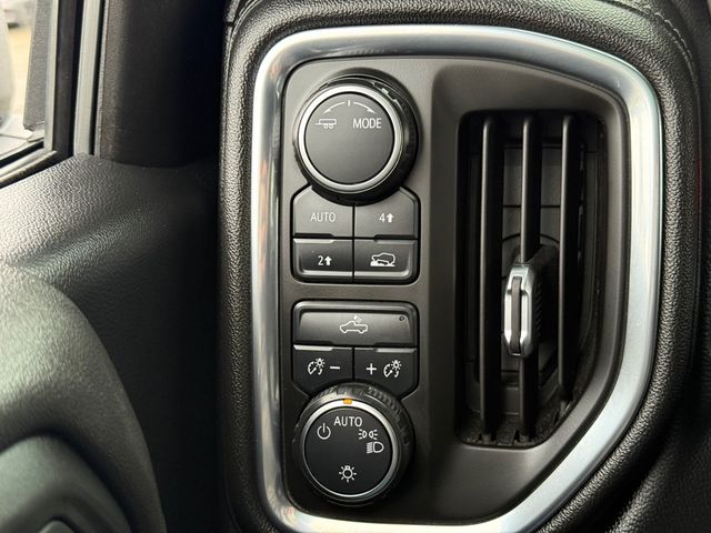 2020 Chevrolet SILVERADO 1500 LT 4x4 Crew Cab V8 | Canton, Ohio | Ohio Auto Warehouse LLC 2020 Chevrolet SILVERADO 1500 LT 4x4 Crew Cab V8 | Canton, Ohio | Ohio Auto Warehouse LLC