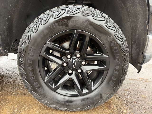 2020 Chevrolet SILVERADO 1500 LT 4x4 Crew Cab V8 | Canton, Ohio | Ohio Auto Warehouse LLC 2020 Chevrolet SILVERADO 1500 LT 4x4 Crew Cab V8 | Canton, Ohio | Ohio Auto Warehouse LLC