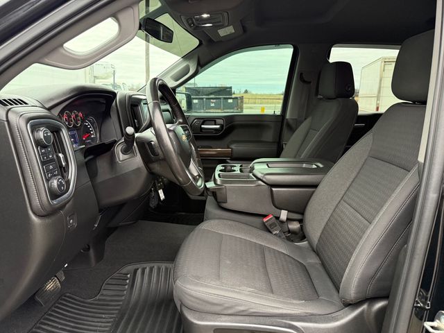 2020 Chevrolet SILVERADO 1500 LT 4x4 Crew Cab V8 | Canton, Ohio | Ohio Auto Warehouse LLC 2020 Chevrolet SILVERADO 1500 LT 4x4 Crew Cab V8 | Canton, Ohio | Ohio Auto Warehouse LLC