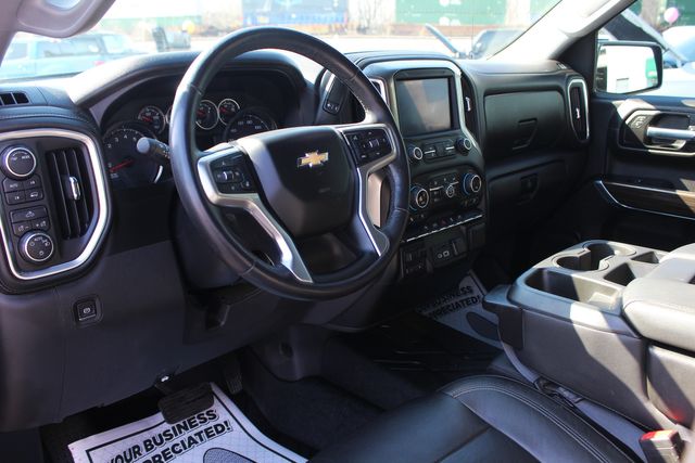 2020 Chevrolet Silverado 1500 LT | Granite City, Illinois | MasterCars Company Inc. 2020 Chevrolet Silverado 1500 LT | Granite City, Illinois | MasterCars Company Inc.