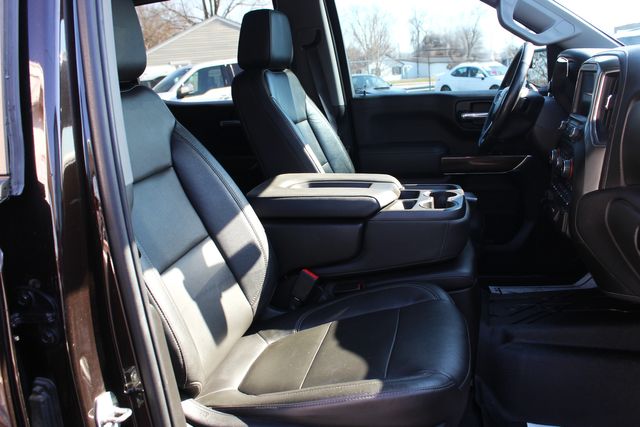 2020 Chevrolet Silverado 1500 LT | Granite City, Illinois | MasterCars Company Inc. 2020 Chevrolet Silverado 1500 LT | Granite City, Illinois | MasterCars Company Inc.