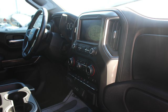 2020 Chevrolet Silverado 1500 LT | Granite City, Illinois | MasterCars Company Inc.