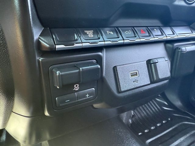 2020 Chevrolet SILVERADO 2500 4x4 DIESEL Utility Bed | Canton, Ohio | Ohio Auto Warehouse LLC 2020 Chevrolet SILVERADO 2500 4x4 DIESEL Utility Bed | Canton, Ohio | Ohio Auto Warehouse LLC