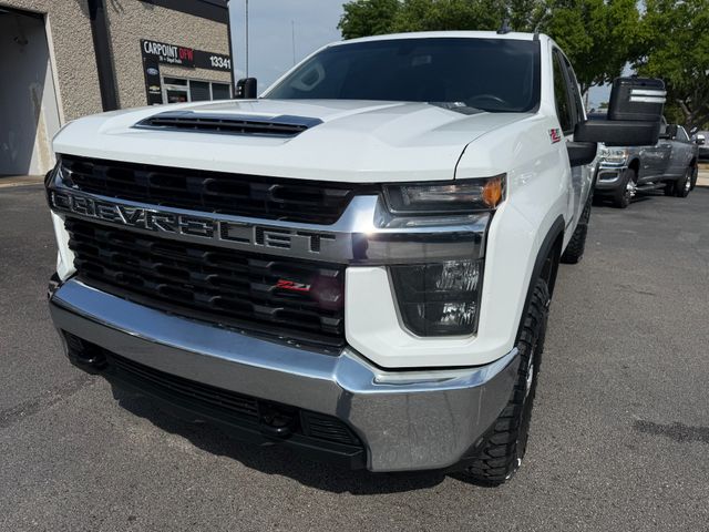 2020 CHEVROLET SILVERDO  2500HD 4X4  Z71 CREW CAB 6.6L DURAMAX /4NEW TIRES