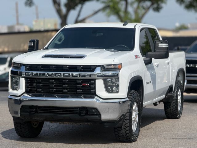 2020 CHEVROLET SILVERDO  2500HD 4X4  Z71 CREW CAB 6.6L DURAMAX /4NEW TIRES