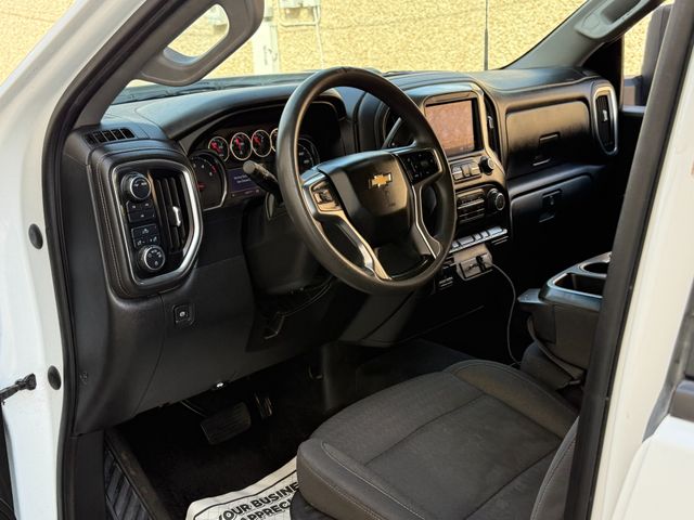 2020 CHEVROLET SILVERDO  2500HD 4X4  Z71 CREW CAB 6.6L DURAMAX /4NEW TIRES