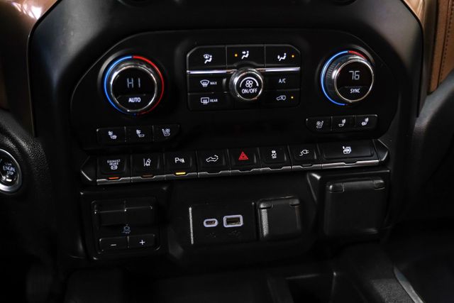 2020 Chevrolet Silverado 3500HD High Country | Addison, TX | Mr Car Guys