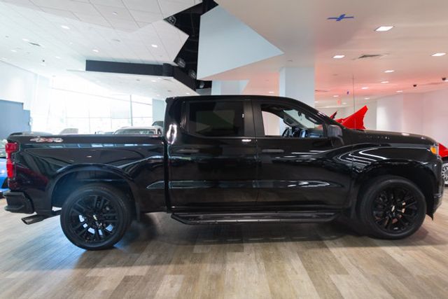2020 Chevrolet Silverado 4WD Custom at Autosource, photo 5