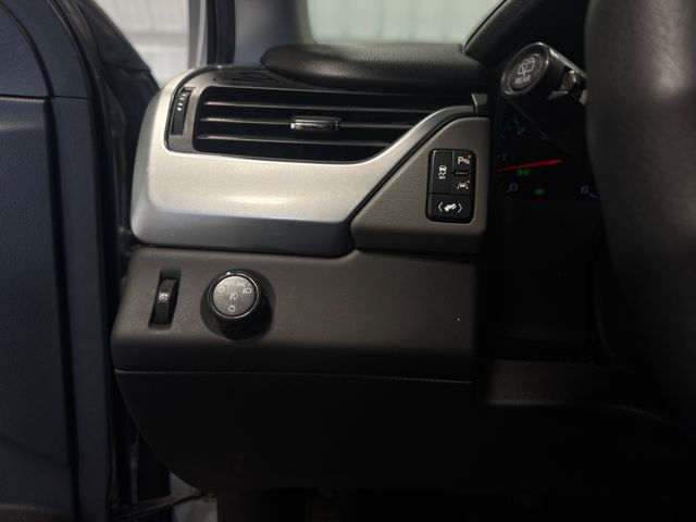 2020 Chevrolet SUBURBAN 1500 LT | Houston, TX | Texas Star Motors 2020 Chevrolet SUBURBAN 1500 LT | Houston, TX | Texas Star Motors