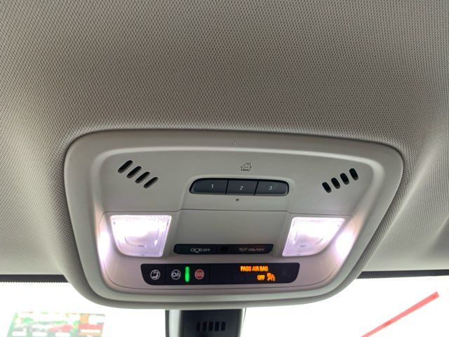 2020 Chevrolet Traverse LT Leather | San Antonio, TX | Clear Choice Automotive South 2020 Chevrolet Traverse LT Leather | San Antonio, TX | Clear Choice Automotive South