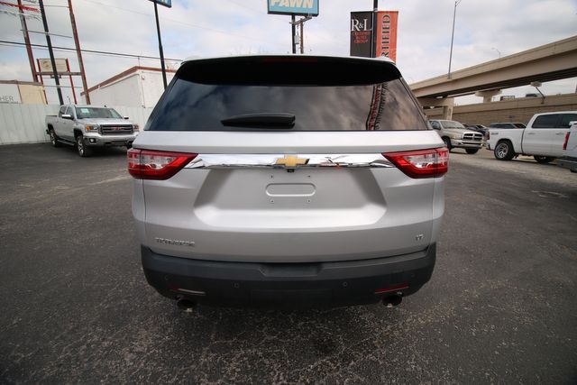 2020 Chevrolet Traverse LT Cloth | San Antonio, TX | R&L Certified Auto Group 2020 Chevrolet Traverse LT Cloth | San Antonio, TX | R&L Certified Auto Group