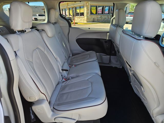 2020 Chrysler Pacifica Limited | Brownsville TX | English Motors 2020 Chrysler Pacifica Limited | Brownsville TX | English Motors