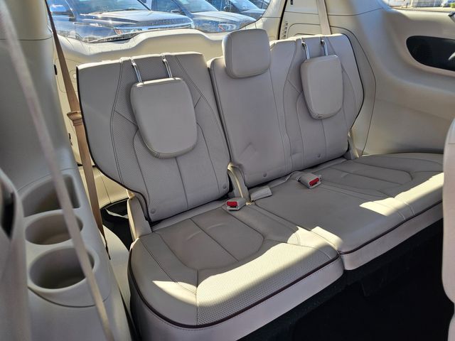 2020 Chrysler Pacifica Limited | Brownsville TX | English Motors