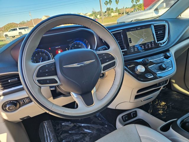 2020 Chrysler Pacifica Limited | Brownsville TX | English Motors 2020 Chrysler Pacifica Limited | Brownsville TX | English Motors