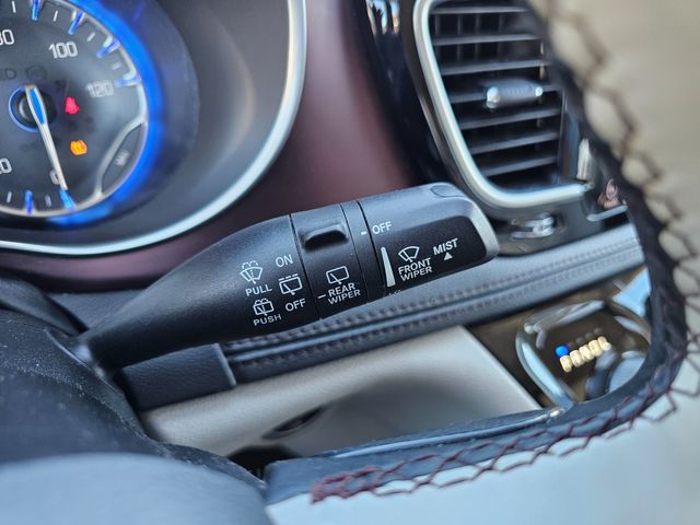 2020 Chrysler Pacifica Limited | Brownsville TX | English Motors 2020 Chrysler Pacifica Limited | Brownsville TX | English Motors