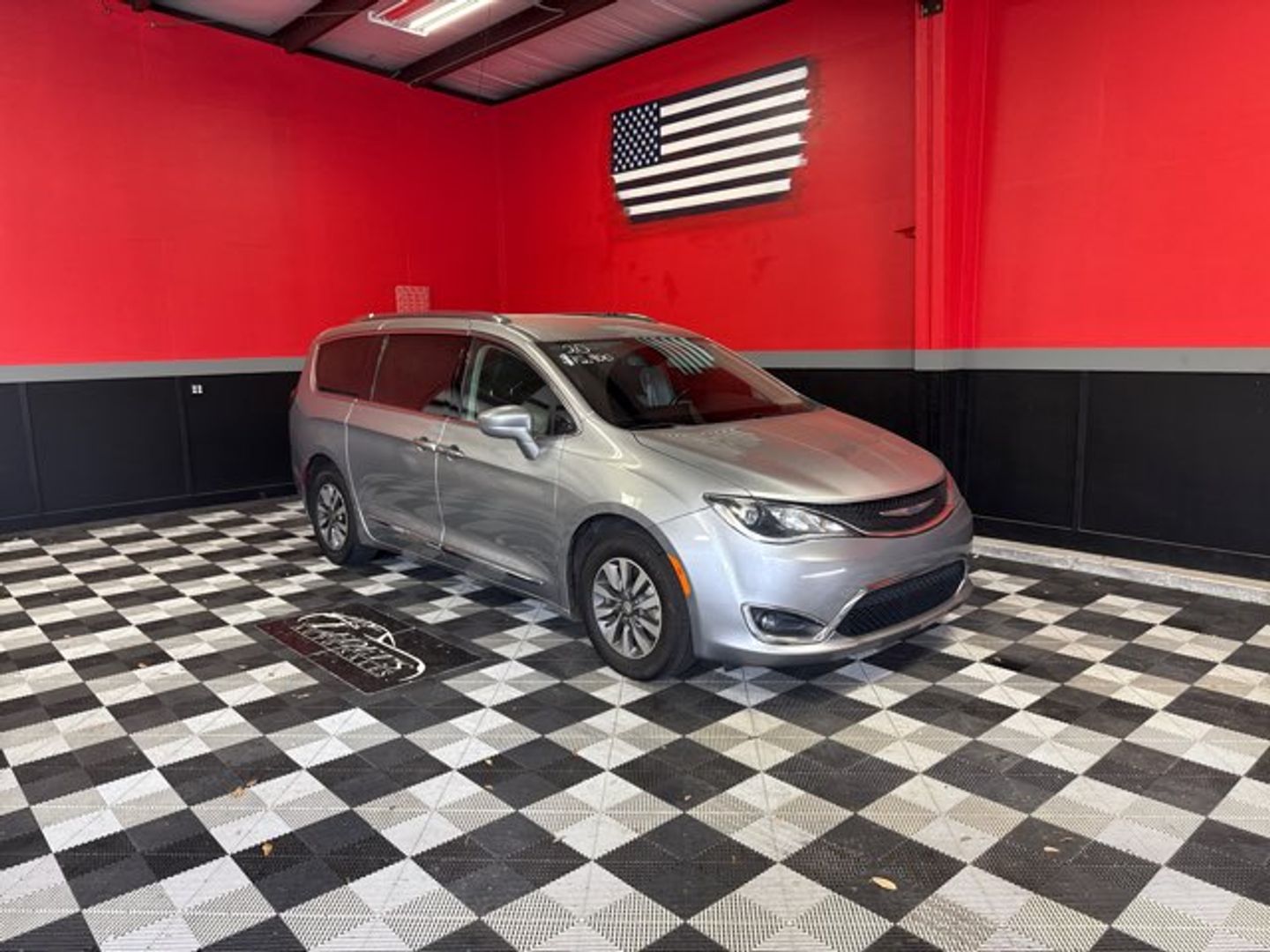 2020 Chrysler Pacifica Touring L Plus - 6