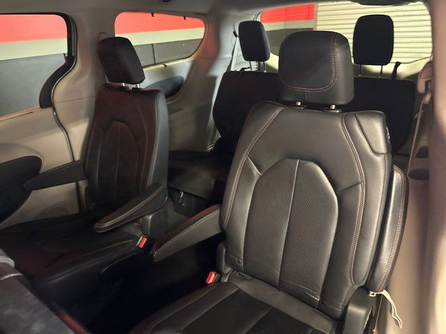 2020 Chrysler Pacifica Touring L Plus - Ledet's Auto Sales Gonzales, Louisiana 70737 2020 Chrysler Pacifica Touring L Plus - Ledet's Auto Sales Gonzales, Louisiana 70737