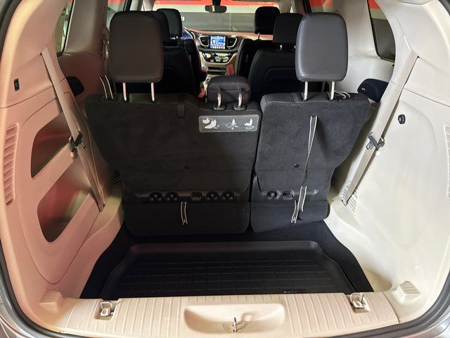 2020 Chrysler Pacifica Touring L Plus - Ledet's Auto Sales Gonzales, Louisiana 70737 2020 Chrysler Pacifica Touring L Plus - Ledet's Auto Sales Gonzales, Louisiana 70737