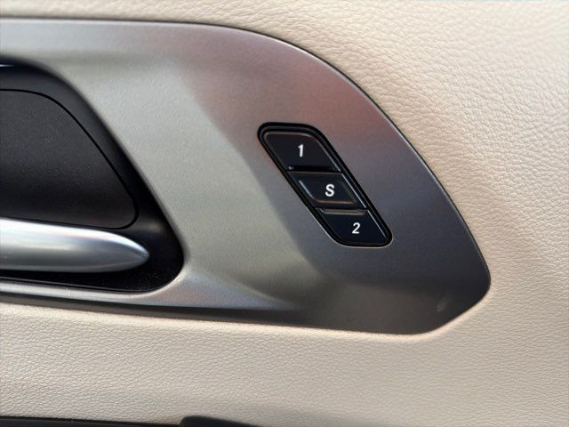 2020 Chrysler Pacifica Touring L | Rome, GA | Knight's Car Store 2020 Chrysler Pacifica Touring L | Rome, GA | Knight's Car Store