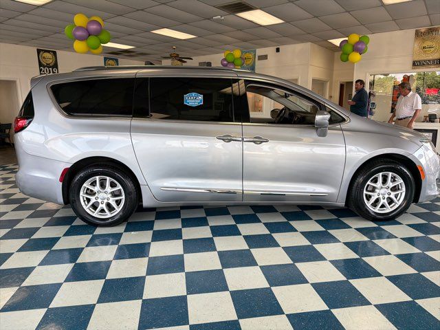 2020 Chrysler Pacifica Touring L | Rome, GA | Knight's Car Store 2020 Chrysler Pacifica Touring L | Rome, GA | Knight's Car Store