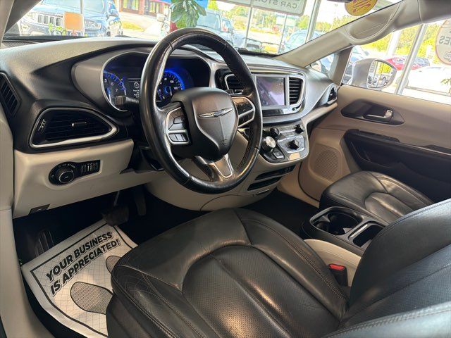 2020 Chrysler Pacifica Touring L | Rome, GA | Knight's Car Store 2020 Chrysler Pacifica Touring L | Rome, GA | Knight's Car Store