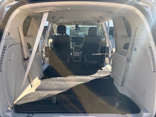 2020 Chrysler Pacifica Touring L | San Antonio, TX | Clear Choice Automotive South 2020 Chrysler Pacifica Touring L | San Antonio, TX | Clear Choice Automotive South