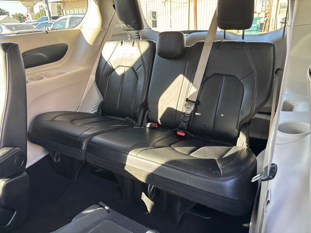 2020 Chrysler Pacifica Touring L | San Antonio, TX | Clear Choice Automotive South 2020 Chrysler Pacifica Touring L | San Antonio, TX | Clear Choice Automotive South