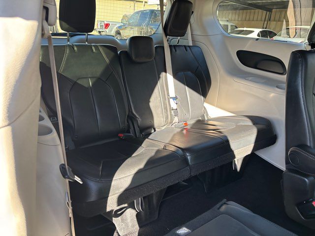 2020 Chrysler Pacifica Touring L | San Antonio, TX | Clear Choice Automotive South 2020 Chrysler Pacifica Touring L | San Antonio, TX | Clear Choice Automotive South