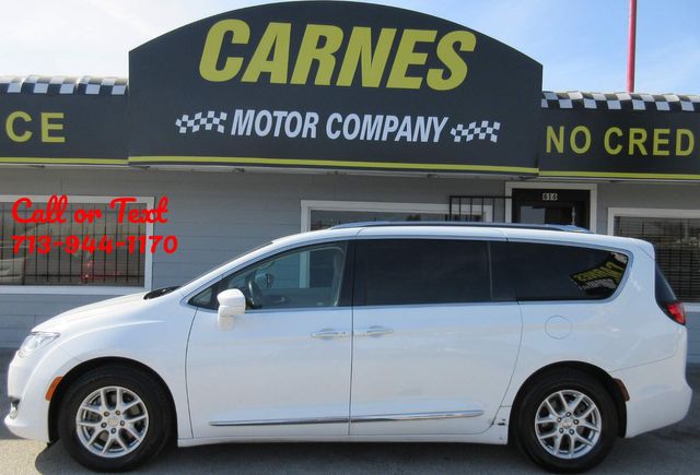 2020 Chrysler Pacifica Touring L | south houston, TX | Carnes Motor Company