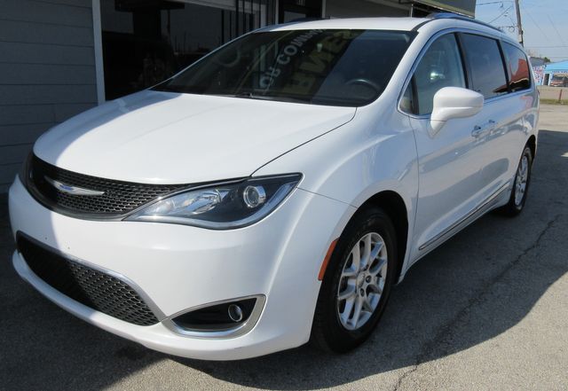 2020 Chrysler Pacifica Touring L | south houston, TX | Carnes Motor Company
