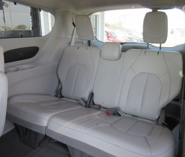 2020 Chrysler Pacifica Touring L | south houston, TX | Carnes Motor Company 2020 Chrysler Pacifica Touring L | south houston, TX | Carnes Motor Company