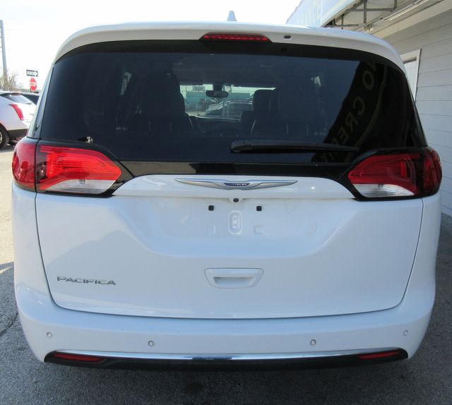 2020 Chrysler Pacifica Touring L | south houston, TX | Carnes Motor Company