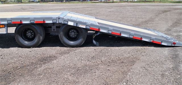 2024 Diamond C FMAX 212 Hydraulic Dovetail | Keller, TX | Complete Trailers of Texas 2024 Diamond C FMAX 212 Hydraulic Dovetail | Keller, TX | Complete Trailers of Texas